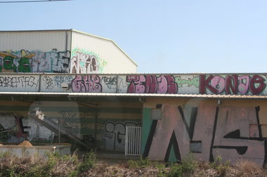 Graffiti Bombing - Photo by strasbourgraffiti