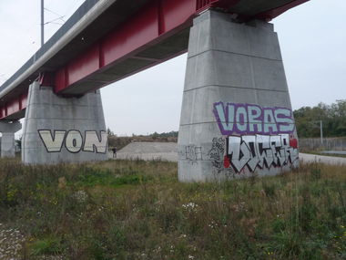 Graffiti Bombing - Photo by strasbourgraffiti