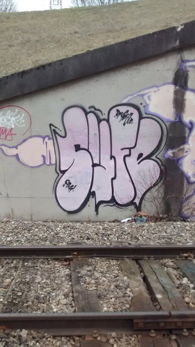 Graffiti Bombing - Photo by strasbourgraffiti