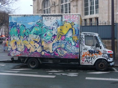 Graffiti Bombing - Photo by strasbourgraffiti