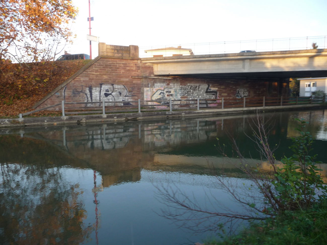 Graffiti Bombing - Photo by strasbourgraffiti