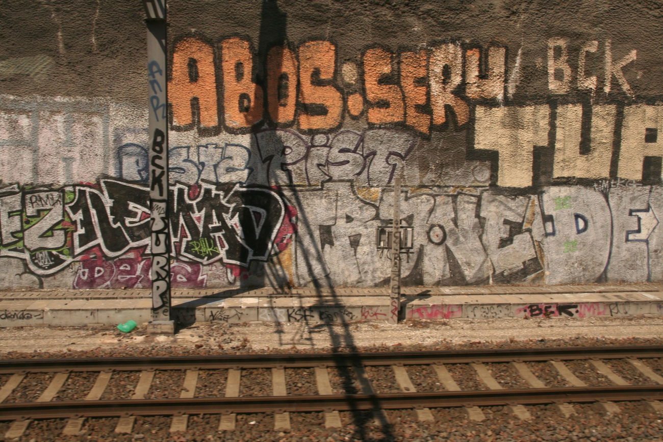 Graffiti Bombing - Photo by strasbourgraffiti