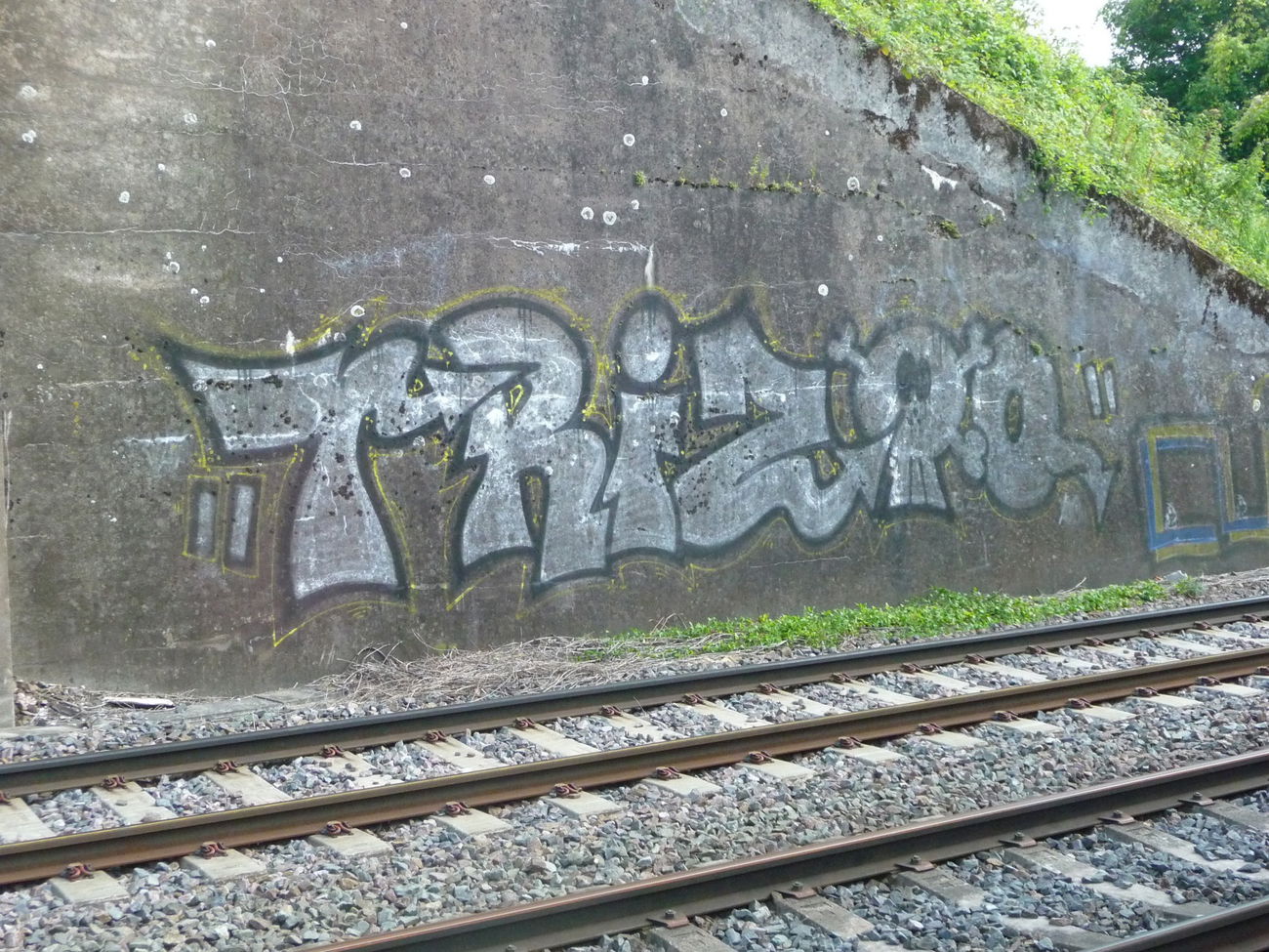 Graffiti Bombing - Photo by strasbourgraffiti