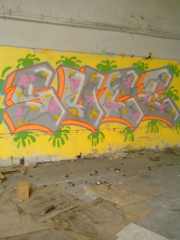 Graffiti Wall - Photo by strasbourgraffiti