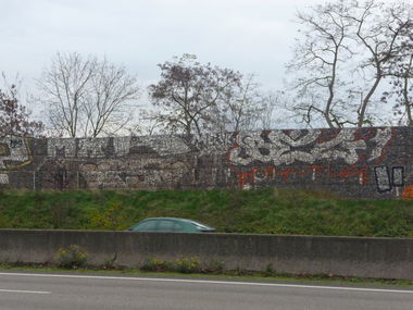 Graffiti Bombing - Photo by strasbourgraffiti