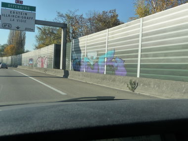 Graffiti Bombing - Photo by strasbourgraffiti