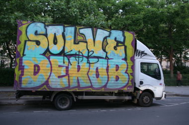 Graffiti Bombing - Photo by strasbourgraffiti