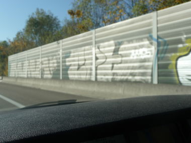 Graffiti Bombing - Photo by strasbourgraffiti