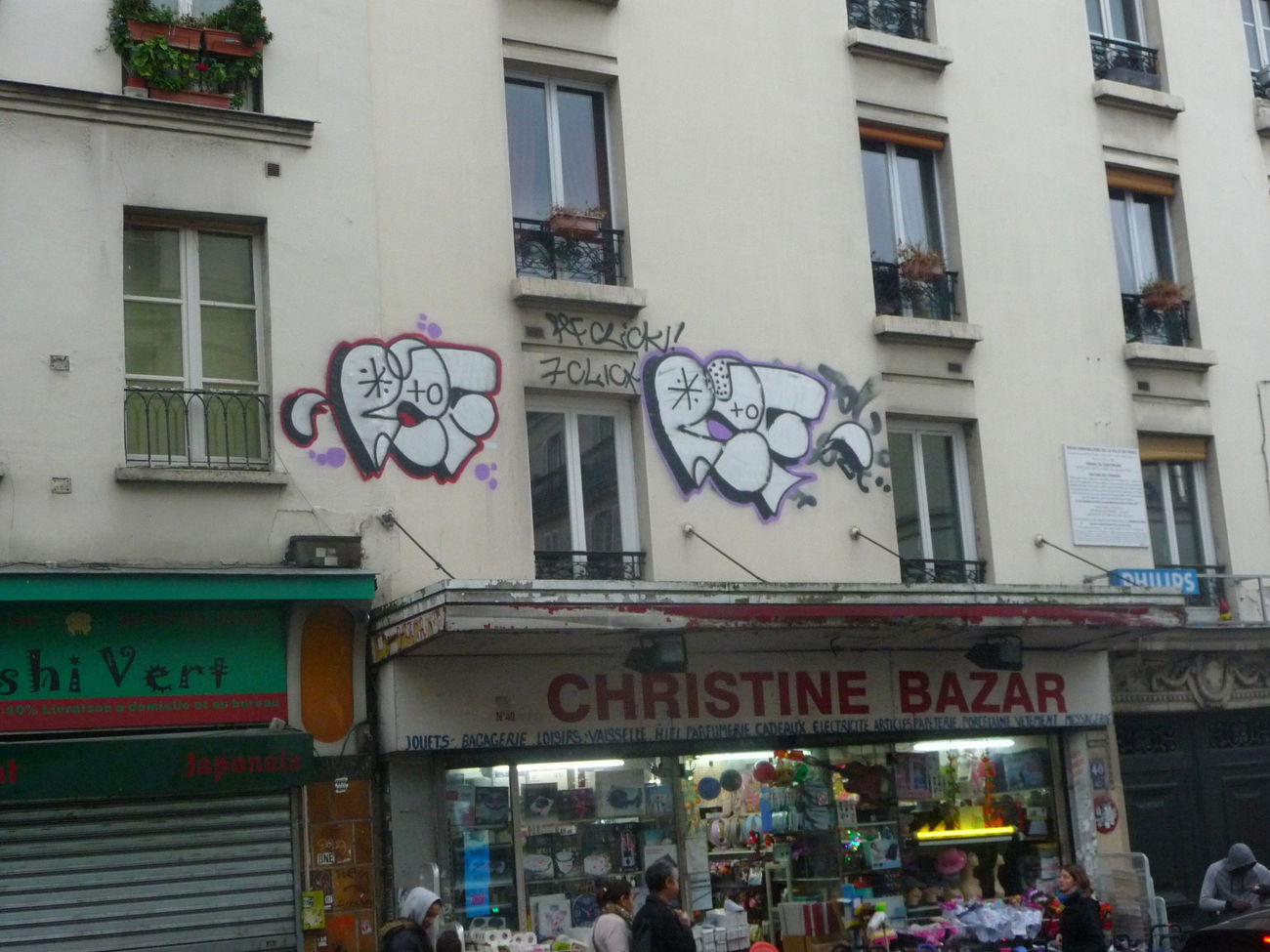 Graffiti Bombing - Photo by strasbourgraffiti