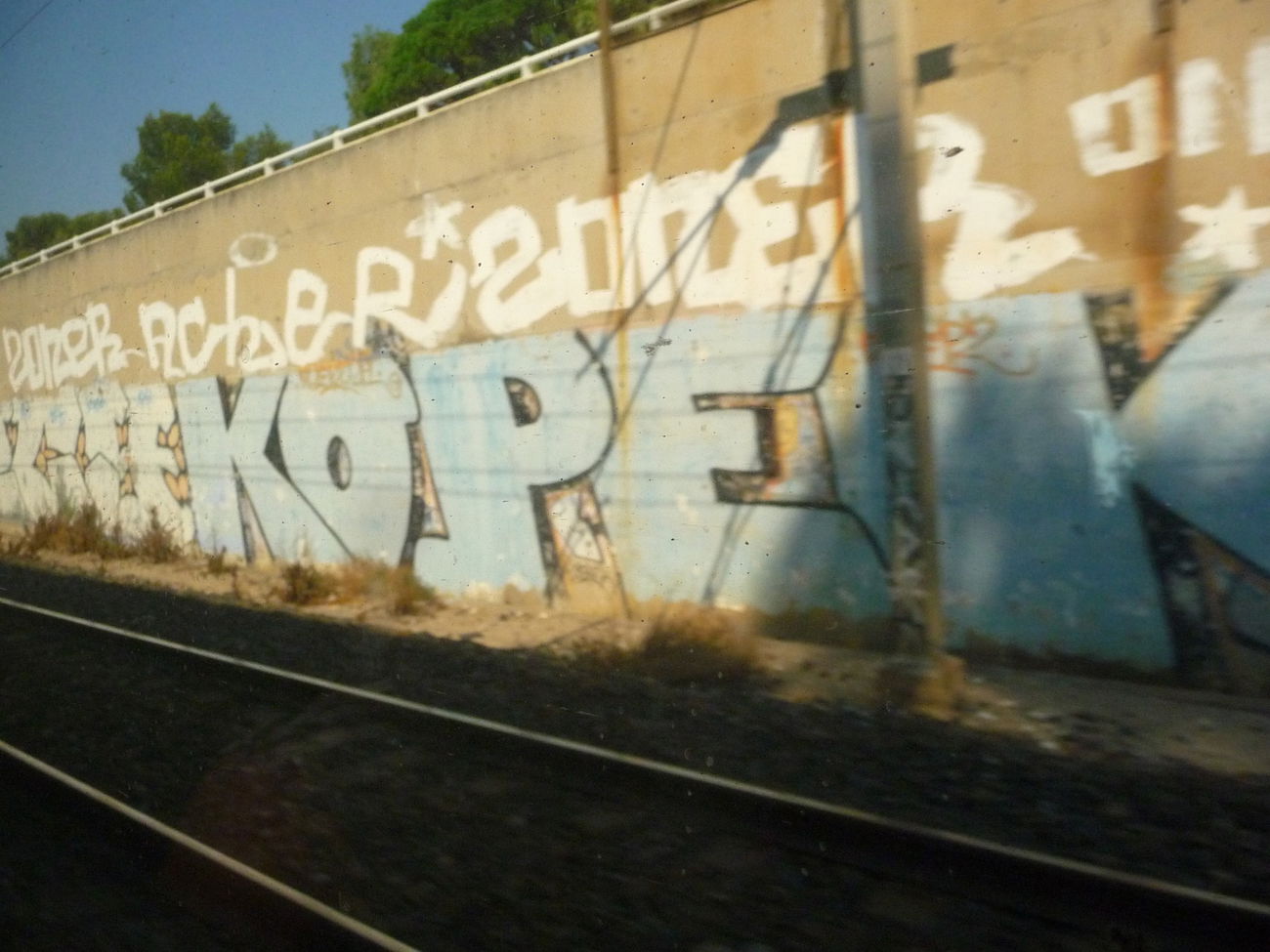 Graffiti Bombing - Photo by strasbourgraffiti