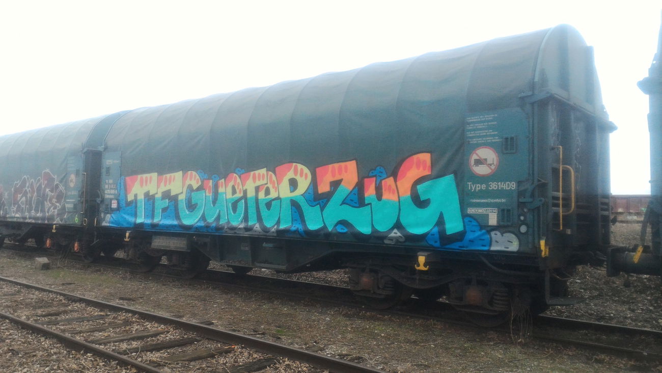 Graffiti Train - Photo by strasbourgraffiti