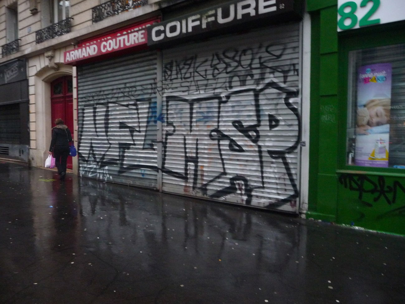 Graffiti Bombing - Photo by strasbourgraffiti