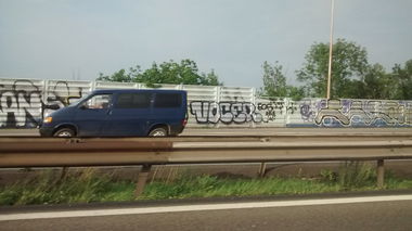 Graffiti Bombing - Photo by strasbourgraffiti