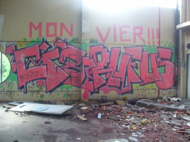 Graffiti Wall - Photo by strasbourgraffiti