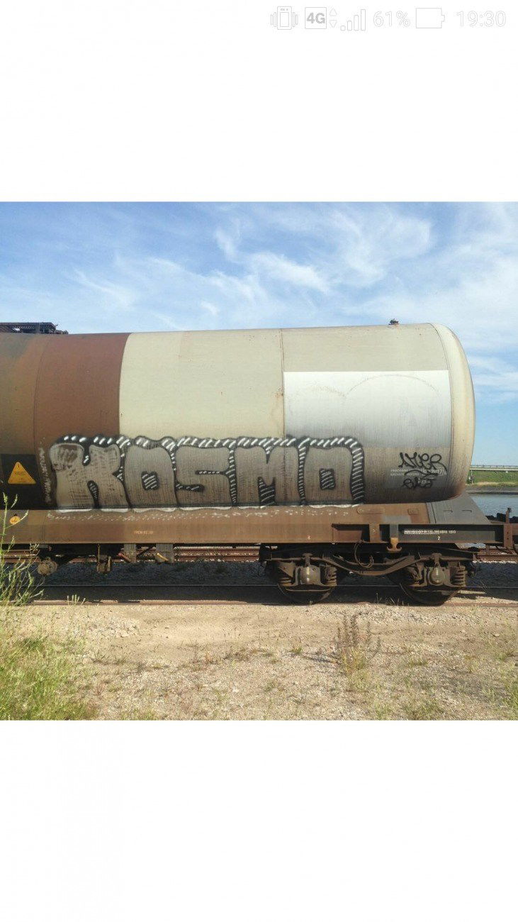 Graffiti Train - Photo by strasbourgraffiti