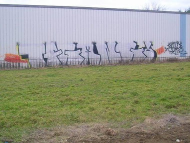 Graffiti Bombing - Photo by strasbourgraffiti