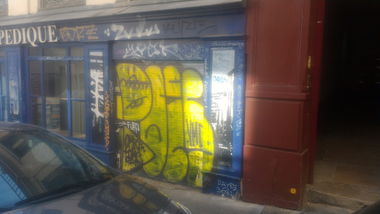 Graffiti Bombing - Photo by strasbourgraffiti