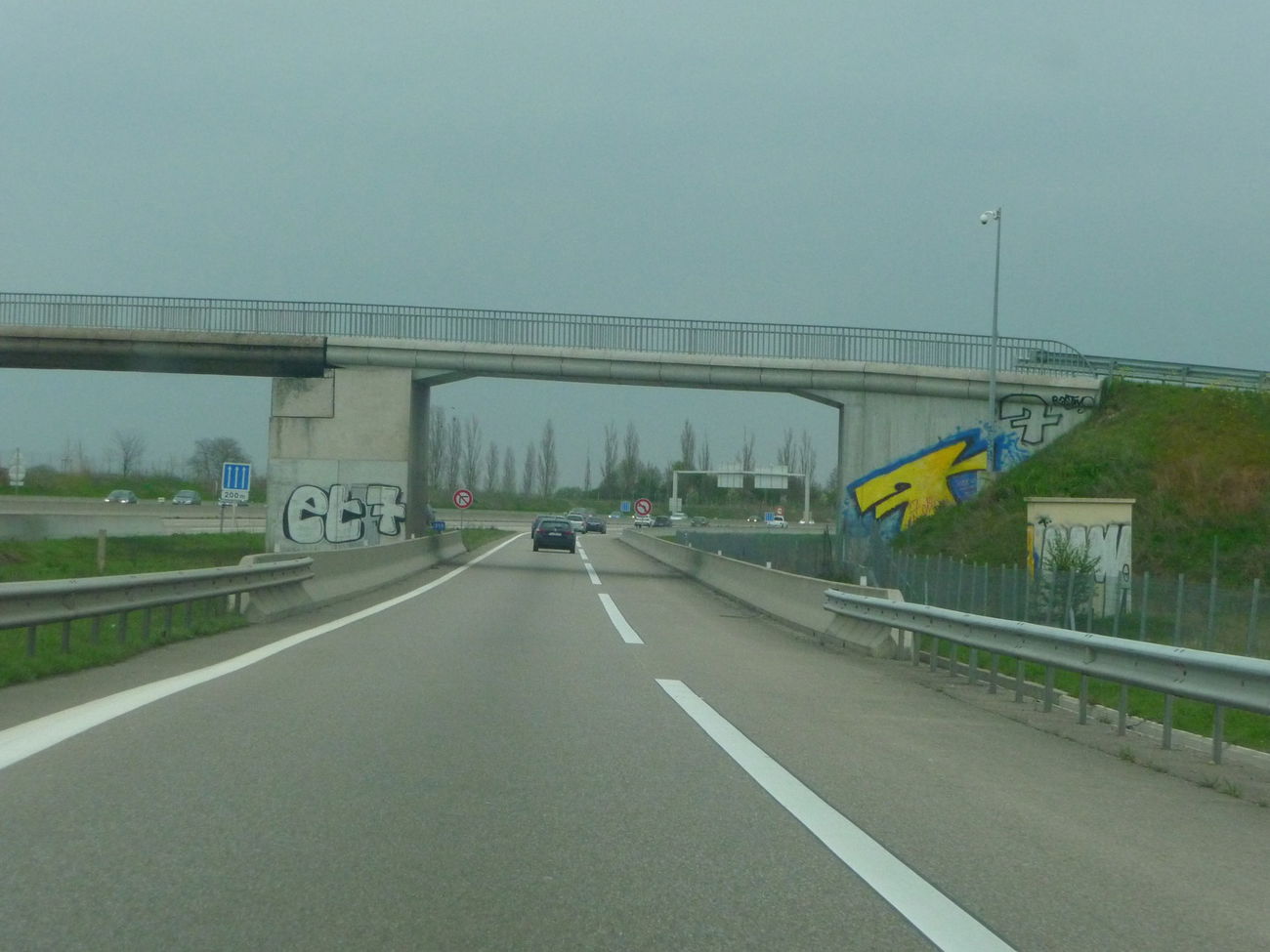 Graffiti Bombing - Photo by strasbourgraffiti