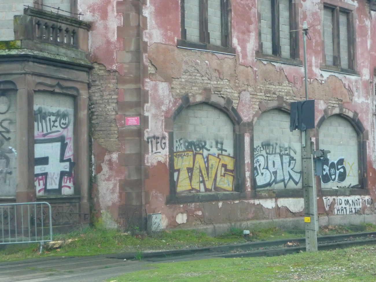 Graffiti Bombing - Photo by strasbourgraffiti