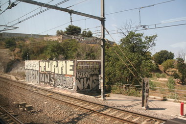 Graffiti Bombing - Photo by strasbourgraffiti