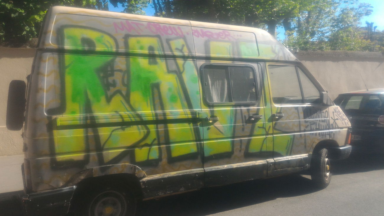 Graffiti Bombing - Photo by strasbourgraffiti