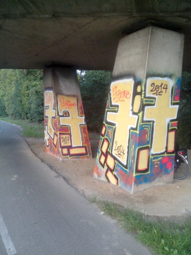 Graffiti Bombing - Photo by strasbourgraffiti