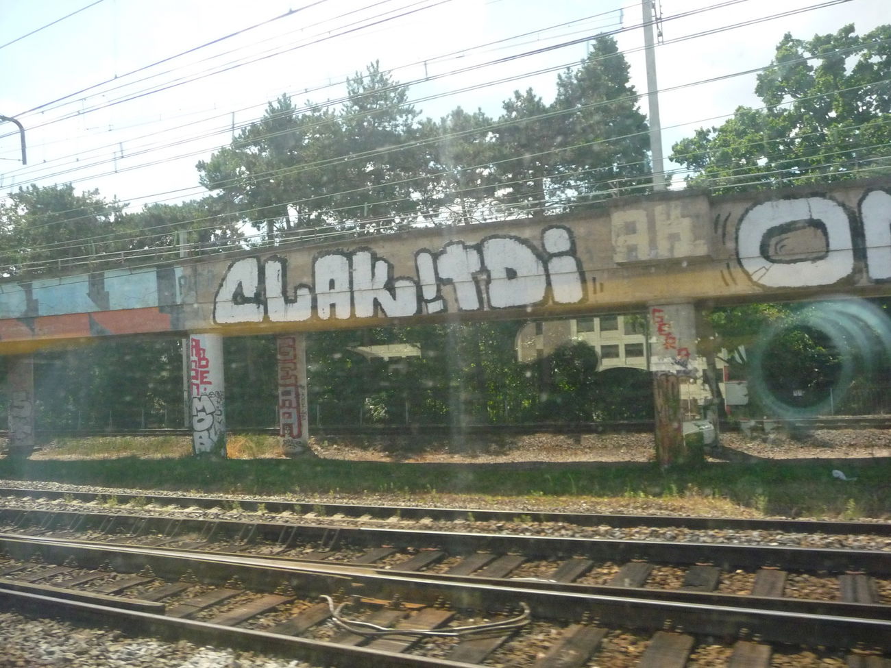 Graffiti Bombing - Photo by strasbourgraffiti