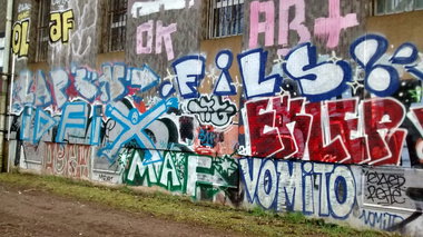 Graffiti Bombing - Photo by strasbourgraffiti