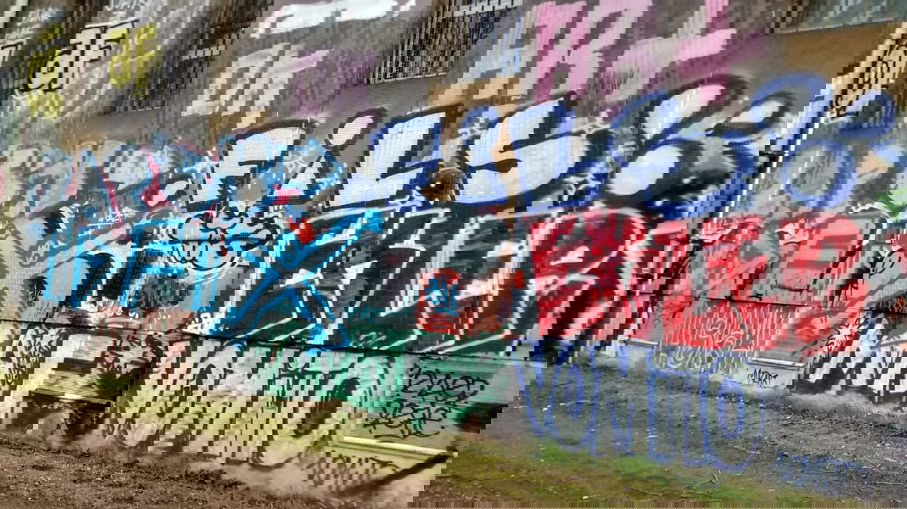 Graffiti Bombing - Photo by strasbourgraffiti