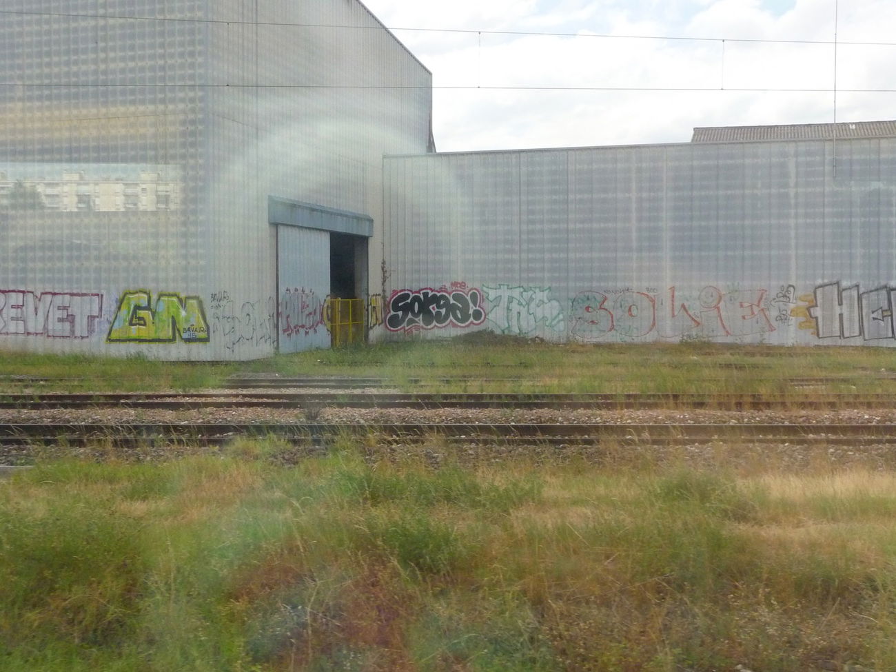 Graffiti Bombing - Photo by strasbourgraffiti