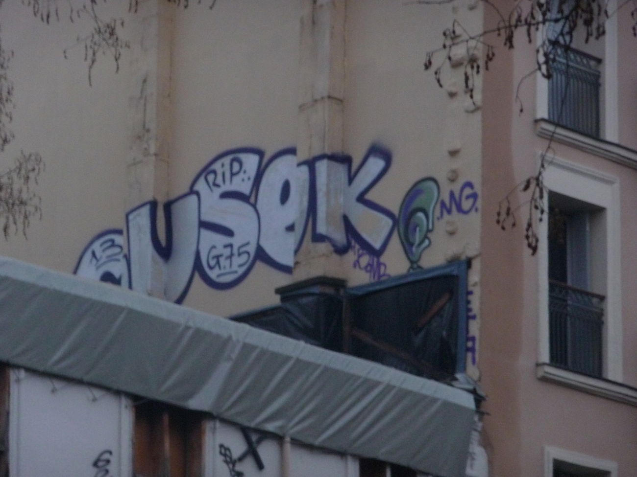 Graffiti Bombing - Photo by strasbourgraffiti