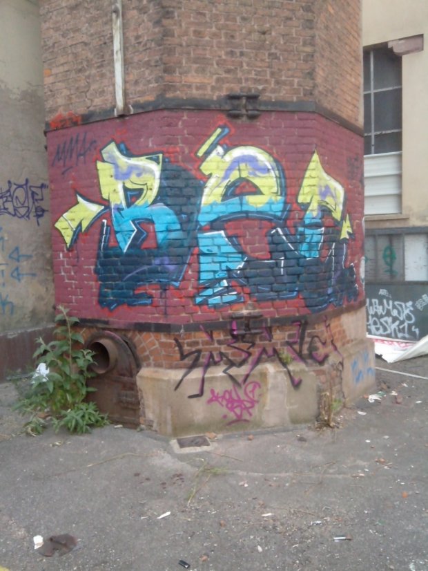 Graffiti Wall - Photo by strasbourgraffiti