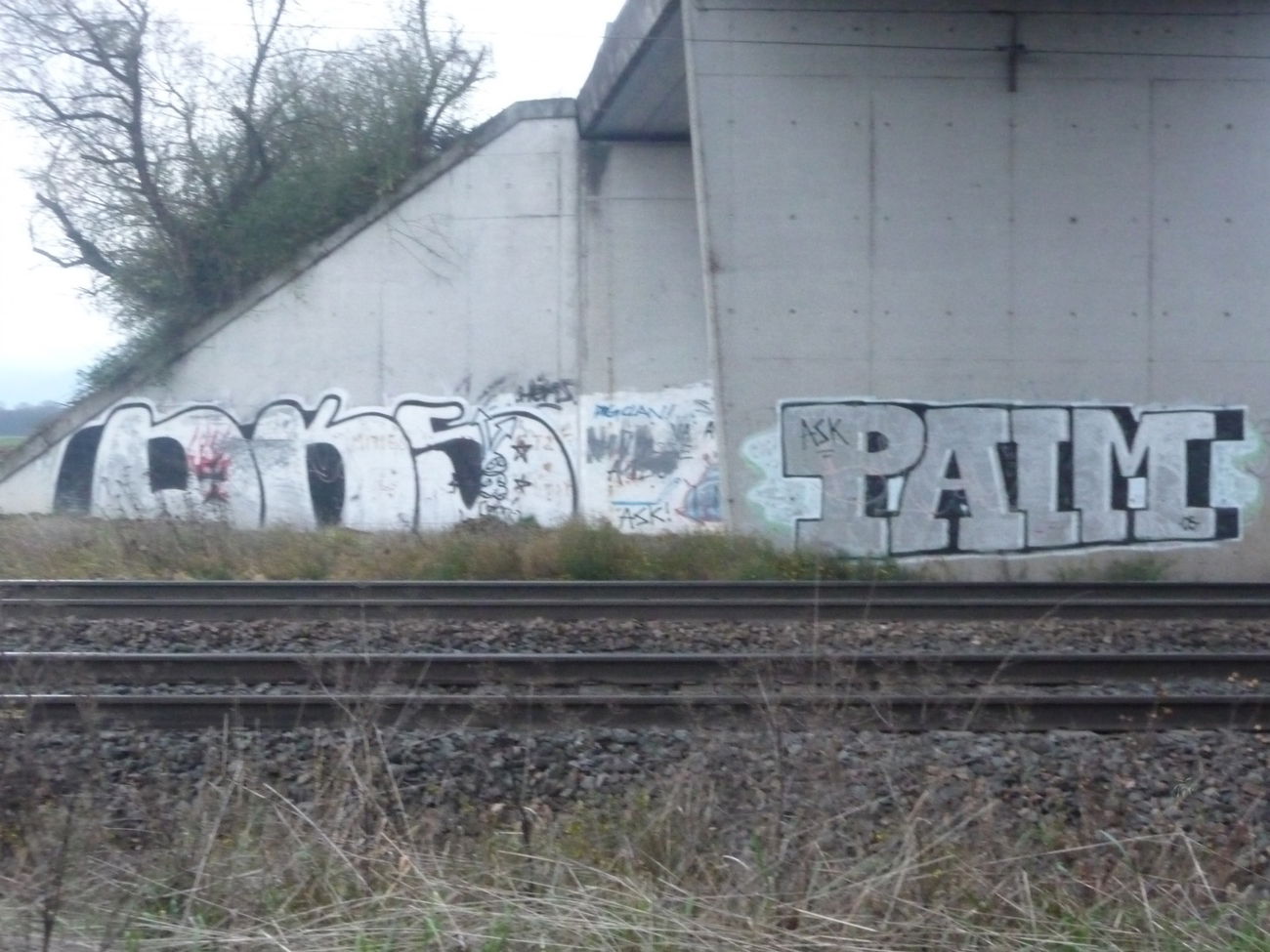 Graffiti Bombing - Photo by strasbourgraffiti