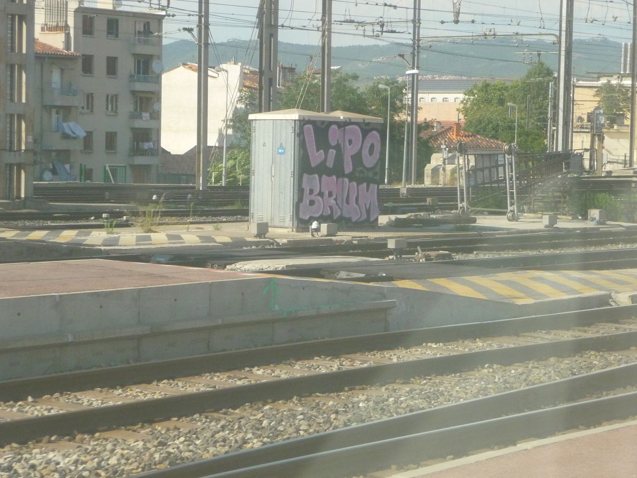 Graffiti Bombing - Photo by strasbourgraffiti