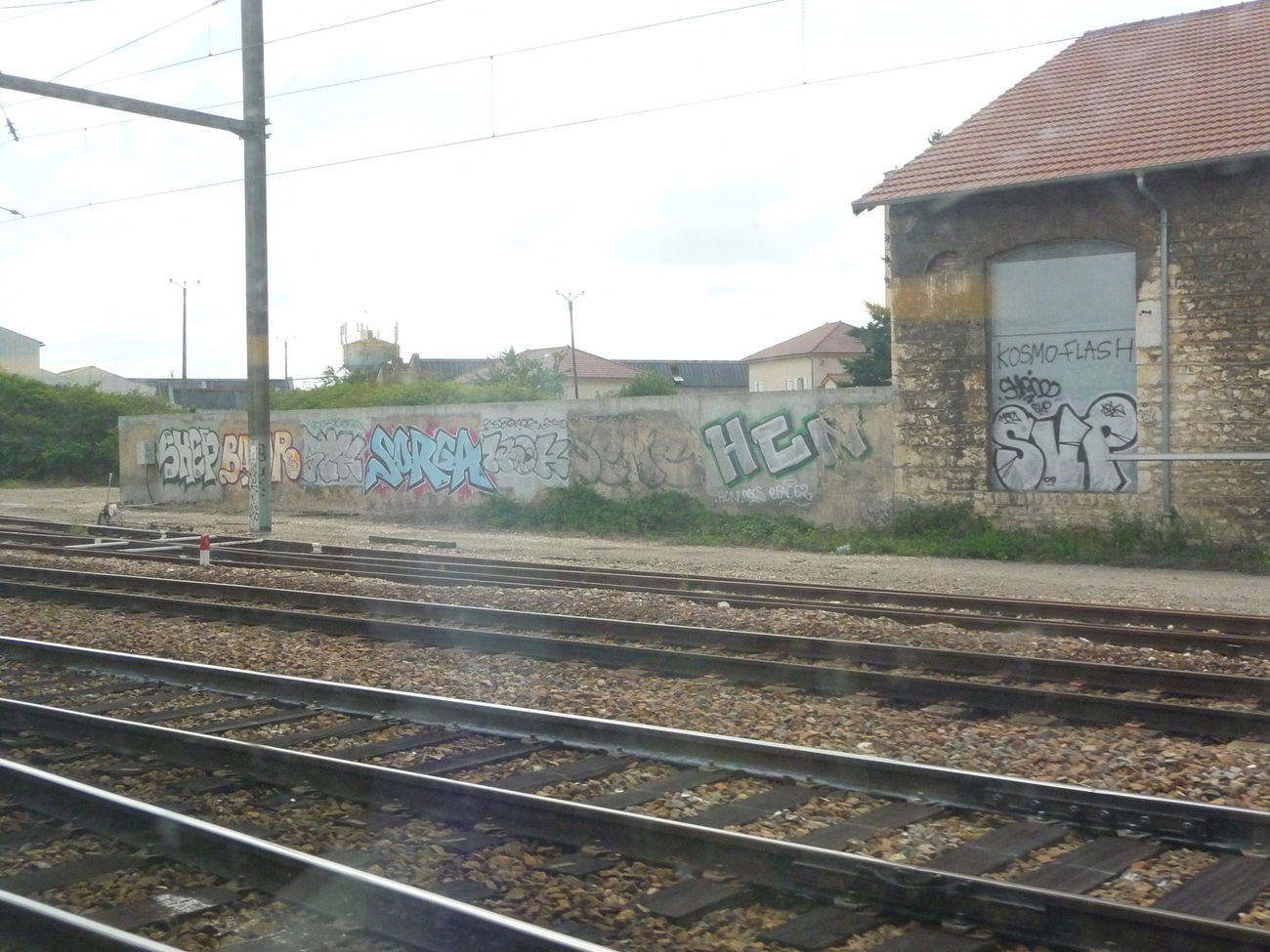 Graffiti Bombing - Photo by strasbourgraffiti