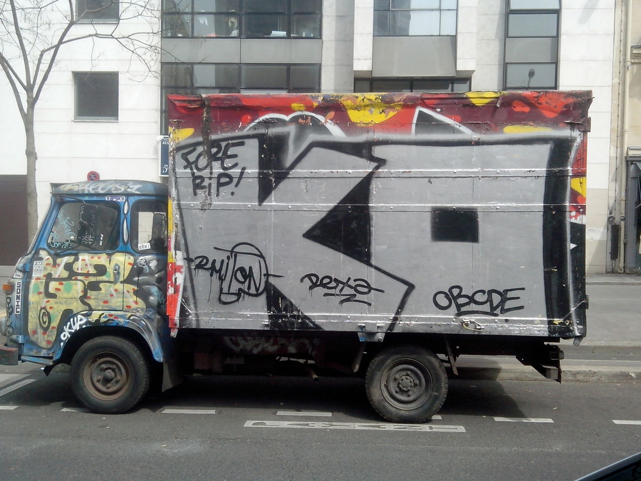 Graffiti Bombing - Photo by strasbourgraffiti