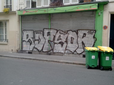 Graffiti Bombing - Photo by strasbourgraffiti