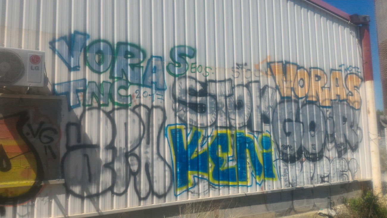 Graffiti Bombing - Photo by strasbourgraffiti