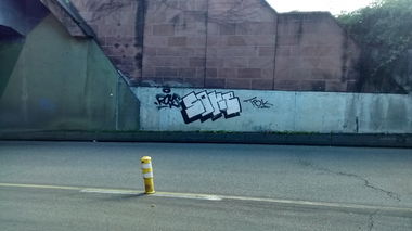 Graffiti Bombing - Photo by strasbourgraffiti