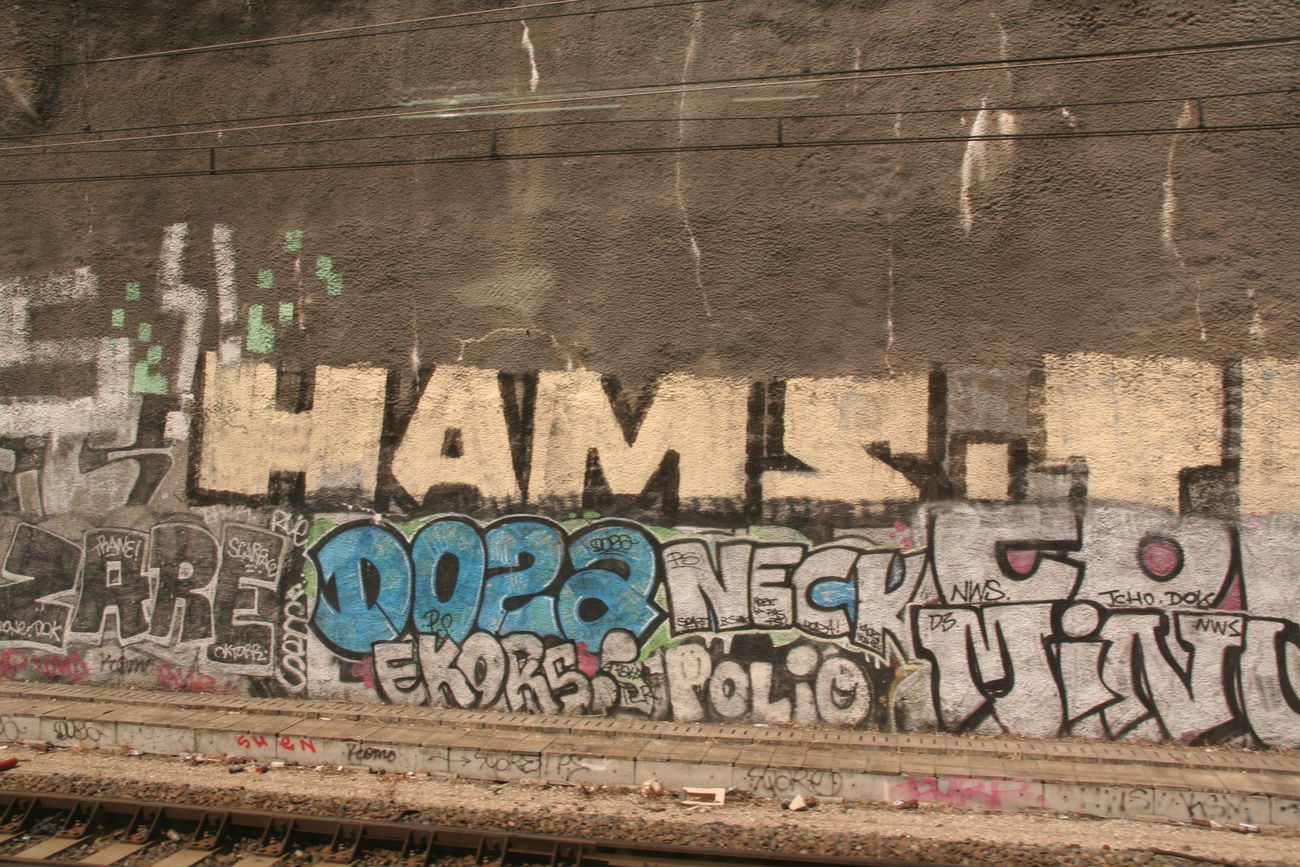 Graffiti Bombing - Photo by strasbourgraffiti