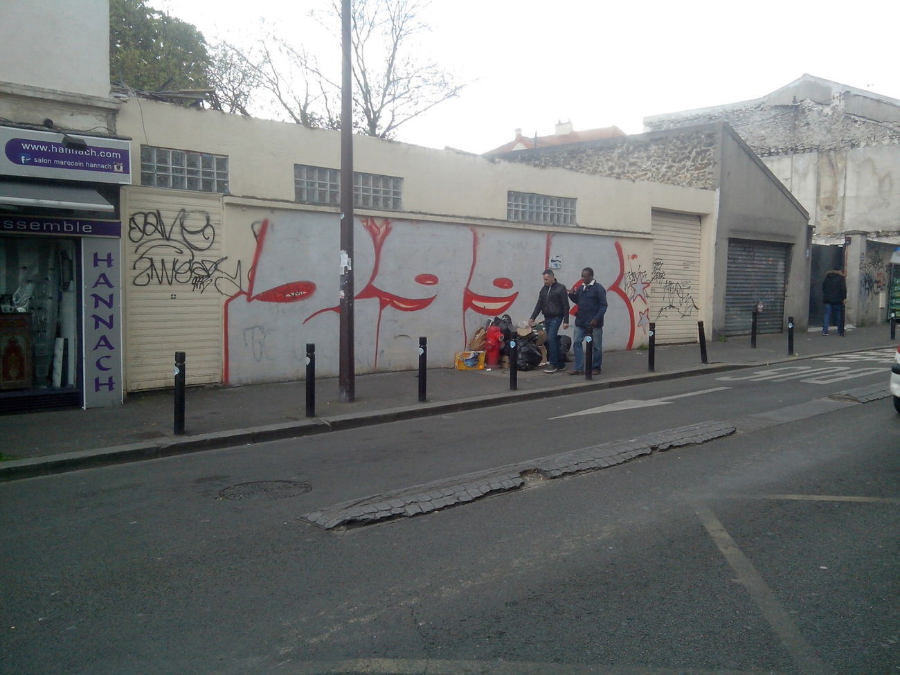 Graffiti Bombing - Photo by strasbourgraffiti