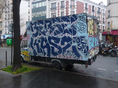 Graffiti Bombing - Photo by strasbourgraffiti