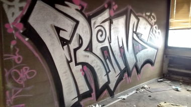 Graffiti Bombing - Photo by strasbourgraffiti