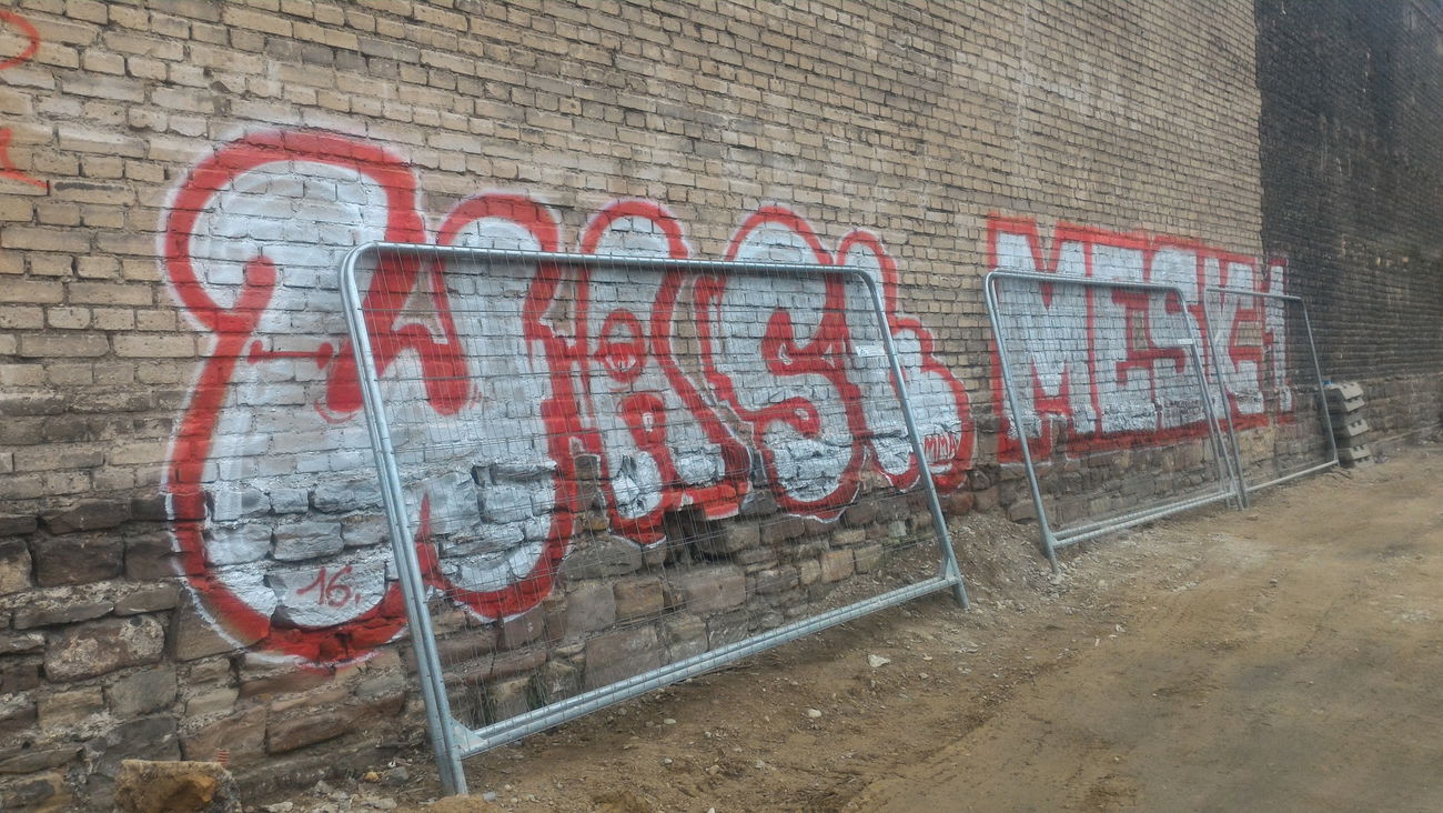 Graffiti Bombing - Photo by strasbourgraffiti