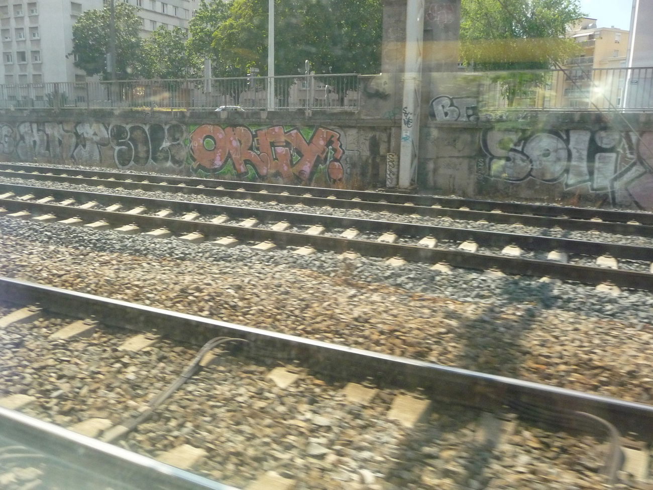 Graffiti Bombing - Photo by strasbourgraffiti