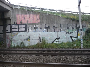 Graffiti Bombing - Photo by strasbourgraffiti