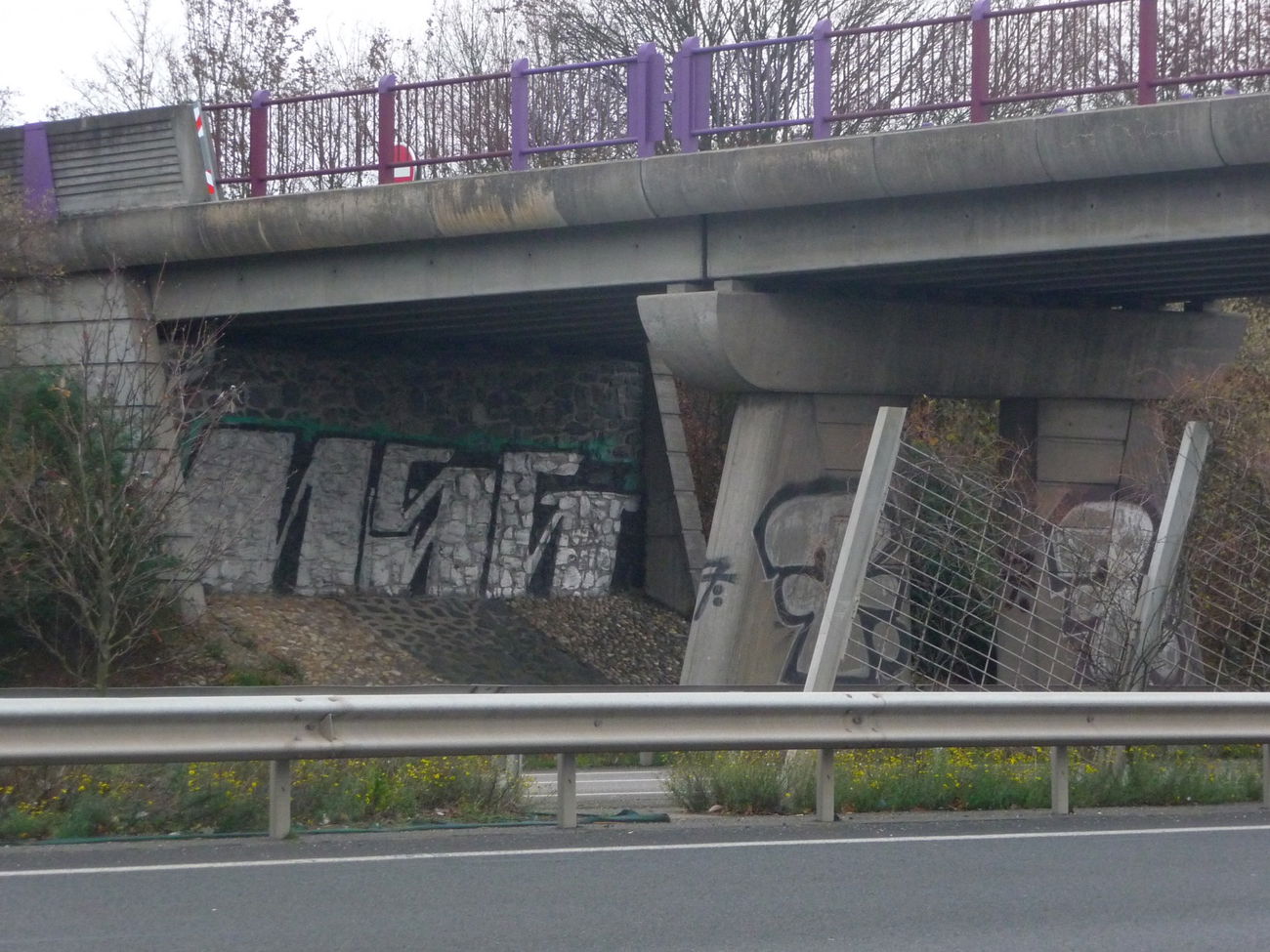 Graffiti Bombing - Photo by strasbourgraffiti
