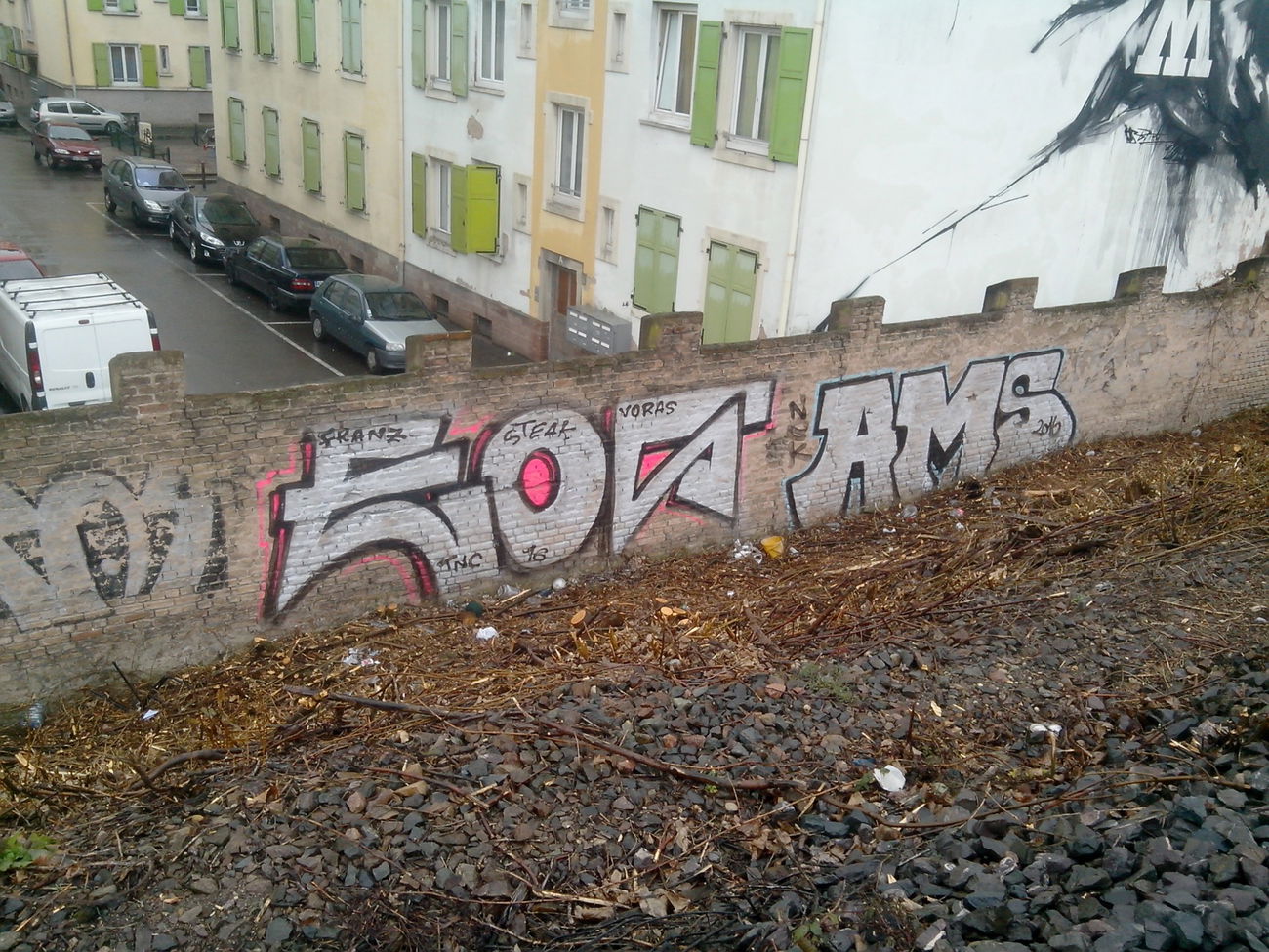 Graffiti Bombing - Photo by strasbourgraffiti