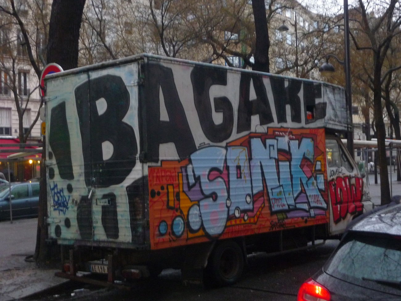 Graffiti Bombing - Photo by strasbourgraffiti