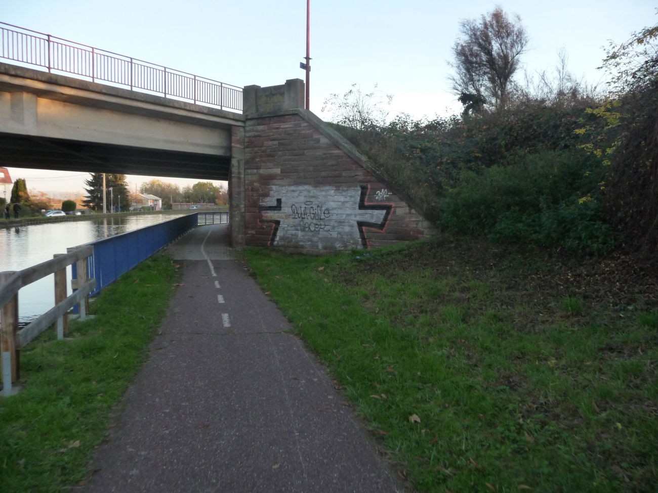 Graffiti Bombing - Photo by strasbourgraffiti